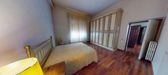 8 bedrooms Apartment in Prato, Italy No. 352979 22