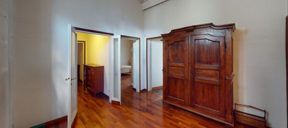 8 bedrooms Apartment in Prato, Italy No. 352979 32
