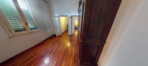 8 bedrooms Apartment in Prato, Italy No. 352979 21