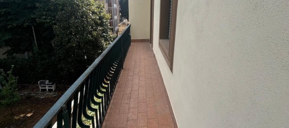8 bedrooms Apartment in Prato, Italy No. 352979 3