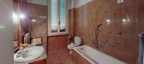 8 bedrooms Apartment in Prato, Italy No. 352979 27