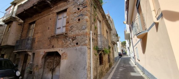 Bâtiment à Santa Teresa di Riva, Italy 350m² No. 115597 5