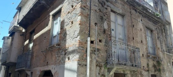 Bâtiment à Santa Teresa di Riva, Italy 350m² No. 115597 10