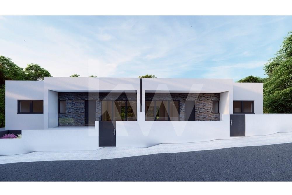 Дом с 3 спальнями в Алмада, Португалия № 146018