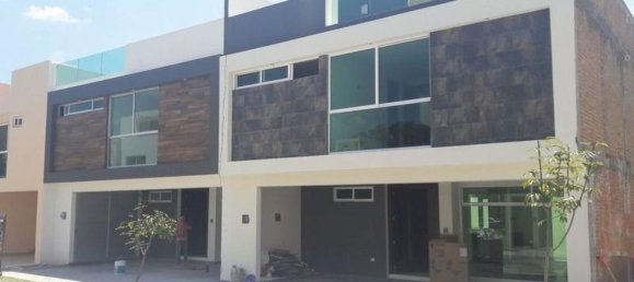 4 bedrooms House in Puebla, Mexico No. 160915 2