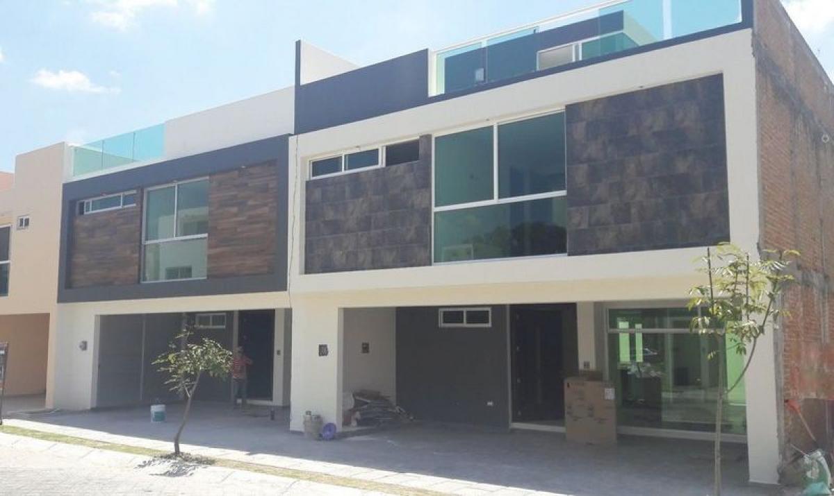 4 bedrooms House in Puebla, Mexico No. 160915