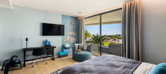 5 bedrooms Villa in Malaga, Spain No. 147458 31