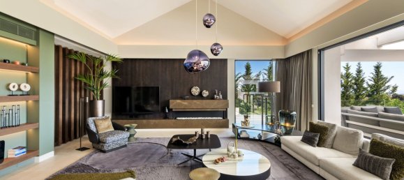 5 bedrooms Villa in Malaga, Spain No. 147458 11