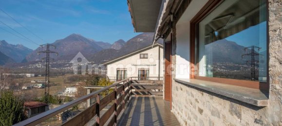 Вилла с 3 спальнями в Домодоссола, Италия № 48268 9