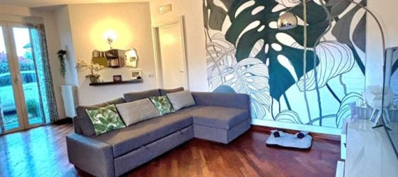 5غرفة منزل ذو طابقين في Massa, Italy رقم 277867 4