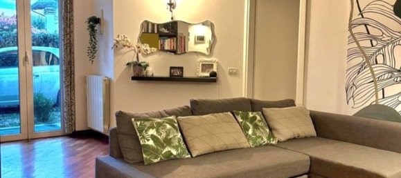 5غرفة منزل ذو طابقين في Massa, Italy رقم 277867 21