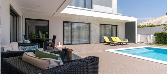 4 Schlafzimmer Villa in Corroios, Portugal, Nr. 169905 5