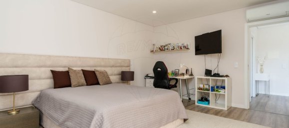 4 Schlafzimmer Villa in Corroios, Portugal, Nr. 169905 19