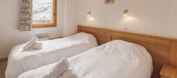 5 bedrooms Apartment in Les Belleville, France No. 463 9