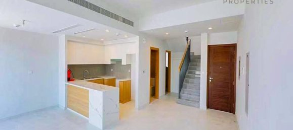 Вилла с 3 спальнями в Dubai Land, ОАЭ № 56295 2