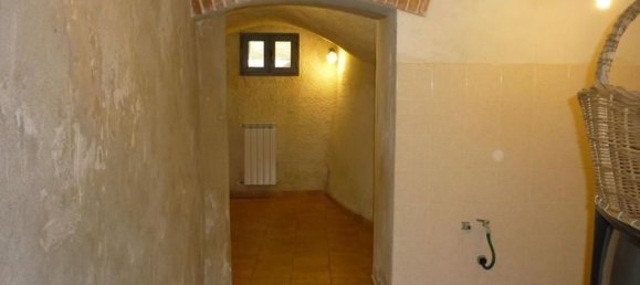 2 rooms Apartment in Carrara, Italy No. 42563 14