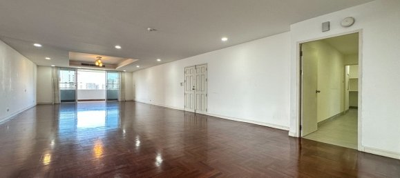 3 bedrooms Condo in Bangkok, Thailand No. 7919 3