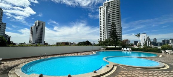 3 bedrooms Condo in Bangkok, Thailand No. 7919 20