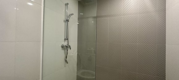 3 bedrooms Condo in Bangkok, Thailand No. 7919 16