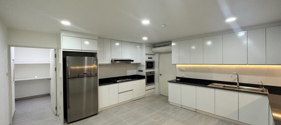 3 bedrooms Condo in Bangkok, Thailand No. 7919 6