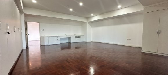 3 bedrooms Condo in Bangkok, Thailand No. 7919 9