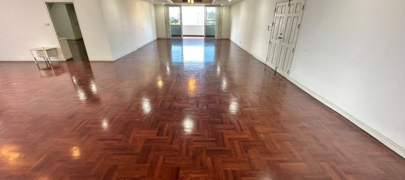 3 bedrooms Condo in Bangkok, Thailand No. 7919 2