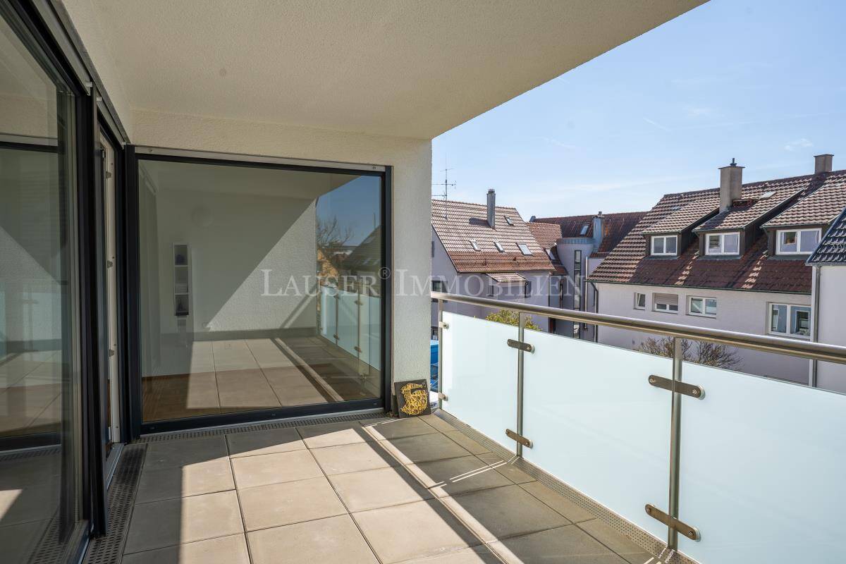 Квартира с 3 комнатами в Штутгарт, Германия № 312022