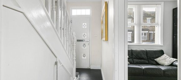 2 bedrooms Commercial property in Beckenham, United Kingdom No. 3494 2