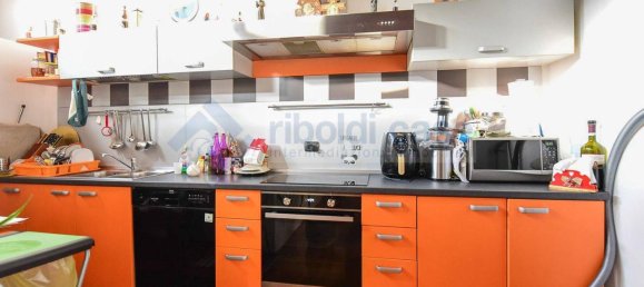 4 rooms Apartment in Seregno, Italy No. 143338 9