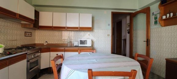 3 bedrooms Apartment in Reggio Calabria, Italy No. 118424 4