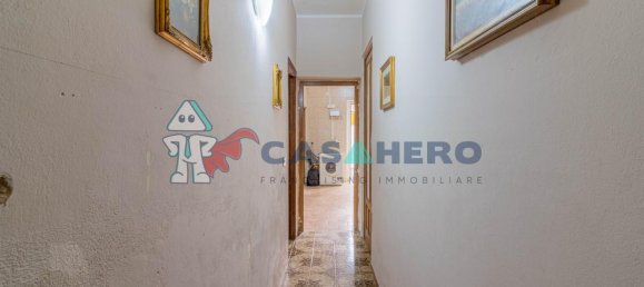 2-salle Appartement à Villabate, Italy No. 13138 8