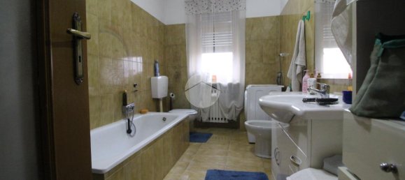 4غرفة شقة في Brandizzo, Italy رقم 4579 23