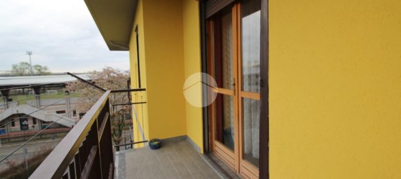 4غرفة شقة في Brandizzo, Italy رقم 4579 36