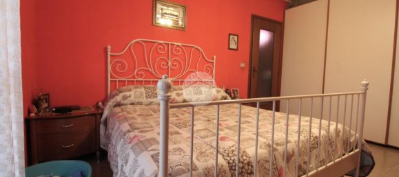 4غرفة شقة في Brandizzo, Italy رقم 4579 33