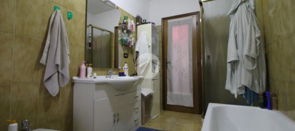 4غرفة شقة في Brandizzo, Italy رقم 4579 30