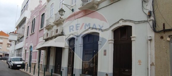 Здание 593м² в Вила Франка ди Шира, Португалия № 74465 2