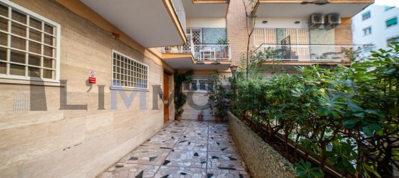 Apartamento de 3 habitaciónes en Rome, Italy No. 44857 3