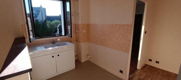 Apartamento de 1 dormitorio en La Chatre, France No. 215687 3