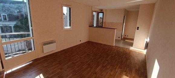 Apartamento de 1 dormitorio en La Chatre, France No. 215687 2