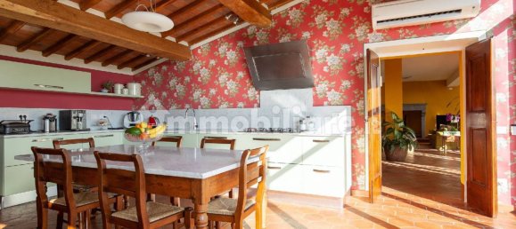 4 bedrooms Villa in Lucca, Italy No. 229141 10