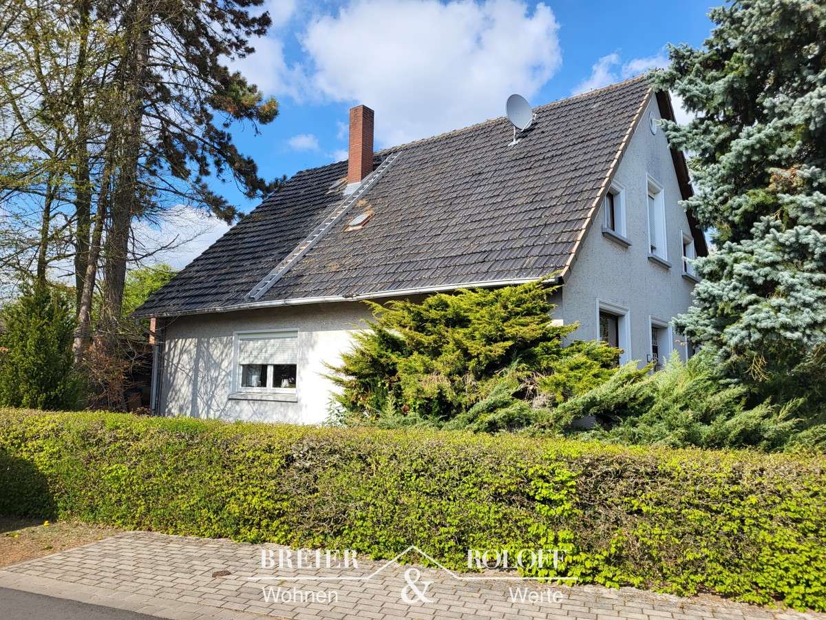 Дом с 7 комнатами в Минден-Люббекке, Германия № 235499