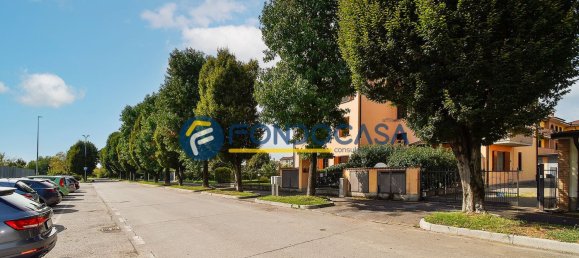 Apartamento de 2 dormitorios en Crespiatica, Italy No. 329814 2
