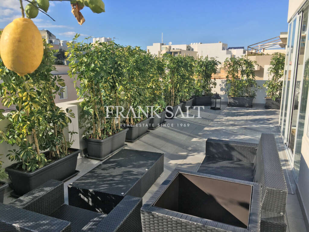 Ático de 2 dormitorios en Attard, Malta No. 4146