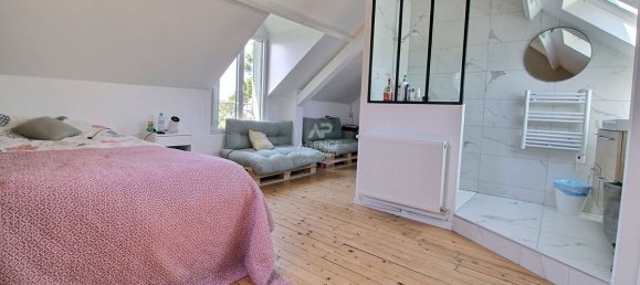 5 Schlafzimmer Haus in Triel-sur-Seine, France, Nr. 176092 12