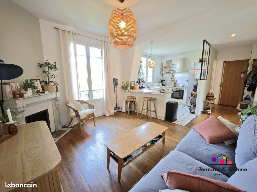 2 bedrooms Apartment in Enghien-les-Bains, France No. 332395