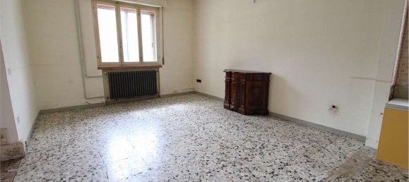 4 rooms Apartment in Ronco all'Adige, Italy No. 59706 3