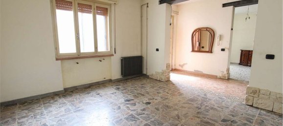 4 rooms Apartment in Ronco all'Adige, Italy No. 59706 4