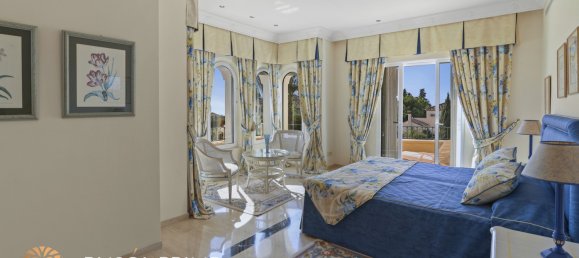 5 bedrooms Villa in Benahavis, Spain No. 1410 2
