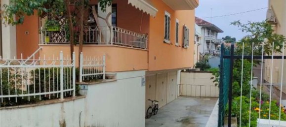 3-salle Appartement à Tortoreto, Italy No. 95379 27