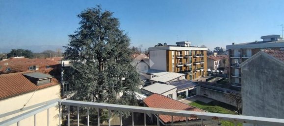 2-salle Appartement à Trezzo sull'Adda, Italy No. 220089 7